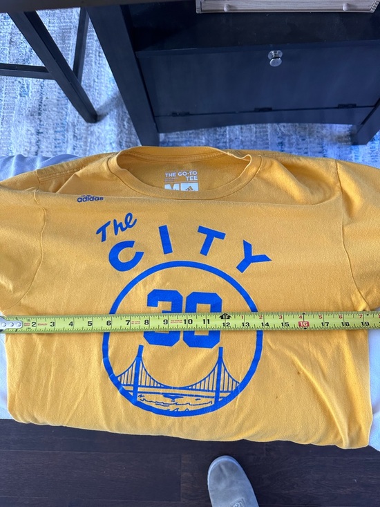 Adidas Golden State Warriors Curry 30 The City T Shirt Mens Medium Yellow NBA - Picture 8 of 9